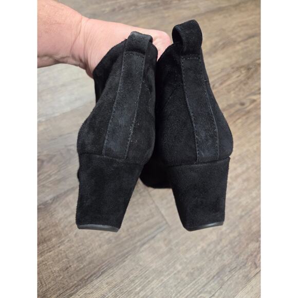 Kenneth Cole Gentle Souls Ridgual Boot Size 10M Black Suede Wedge Bootie - Picture 5 of 8